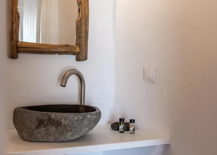 Traditional And Sailor's Sirma *