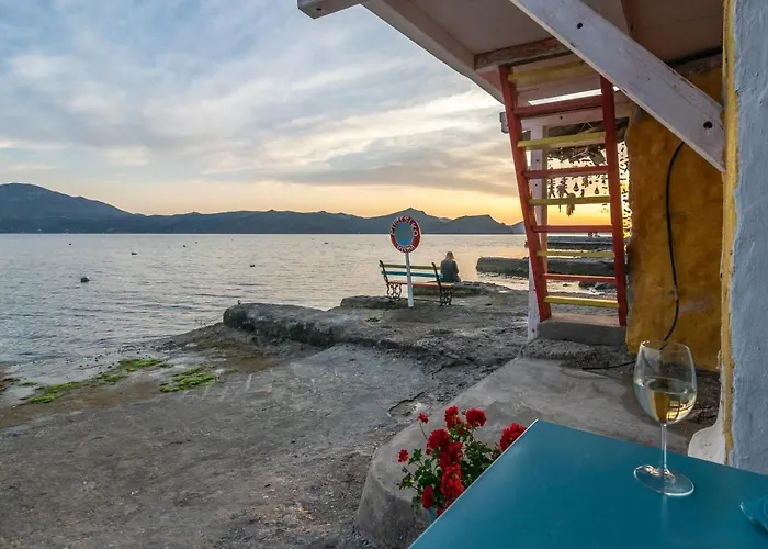 Traditional And Sailor's Sirma * Klima (Milos)