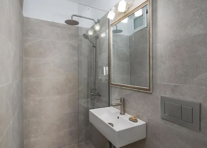 Traditional And Sailor's Sirma Klima (Milos)