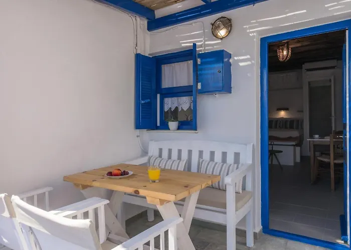 Holiday home Traditional And Sailor's Sirma *