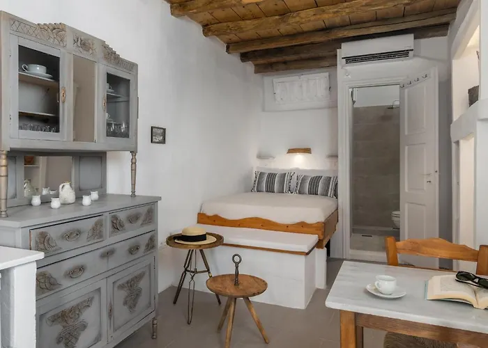 Traditional And Sailor's Sirma